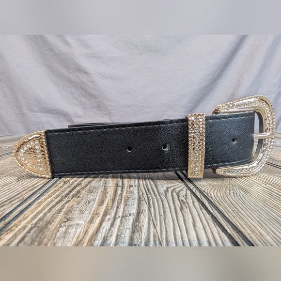 Double Buckle Belt With Great Hardware Lots Of Bling - Picture 3 of 11